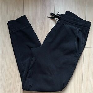 Gap Performance Jogger. Black. Size XS